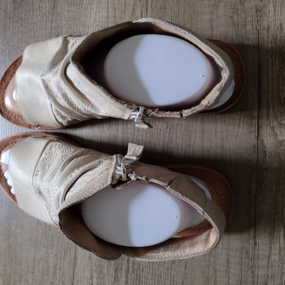 Miz Mooz Flaire Sandals Women's 9-9.5 EU40 Beige Linen Leather Floral.  - Picture 4 of 8